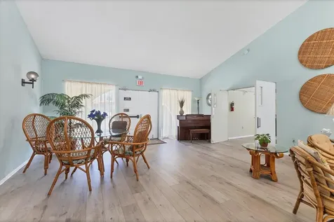3690 Pinecrest Street Sarasota FL 34232