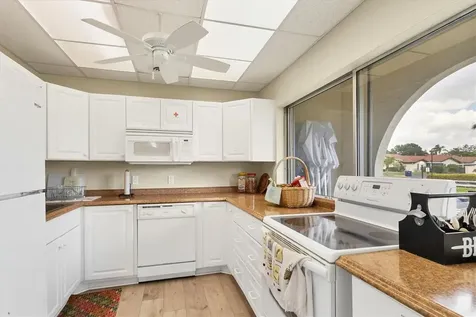 3690 Pinecrest Street Sarasota FL 34232