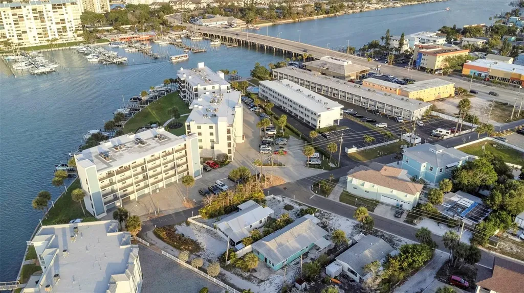 148 98th Avenue Treasure Island FL 33706
