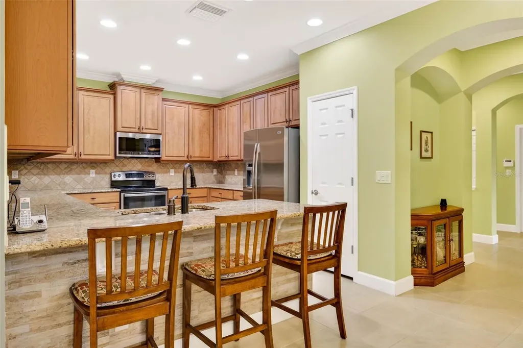 2334 Oakley Green Drive Sun City Center FL 33573