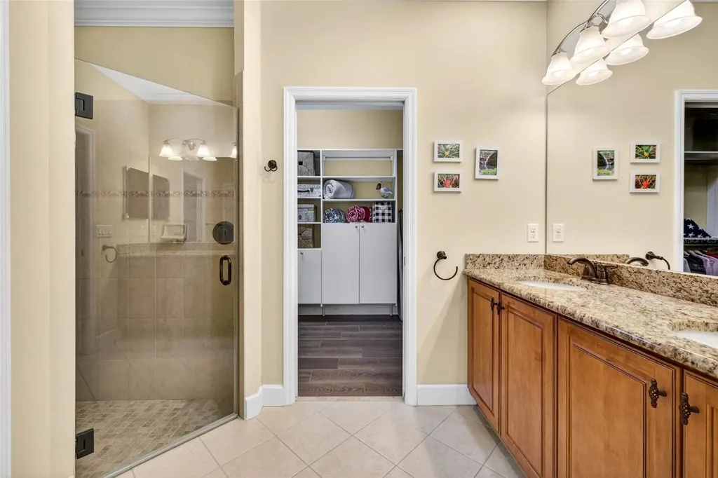2334 Oakley Green Drive Sun City Center FL 33573