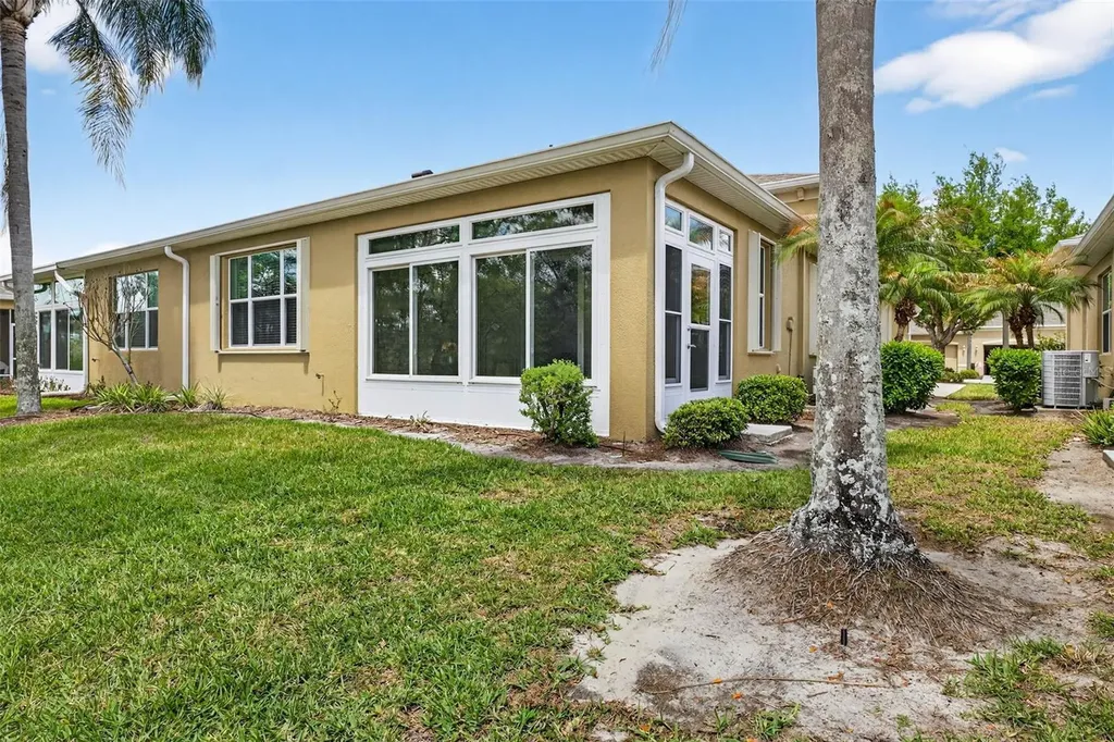 2334 Oakley Green Drive Sun City Center FL 33573