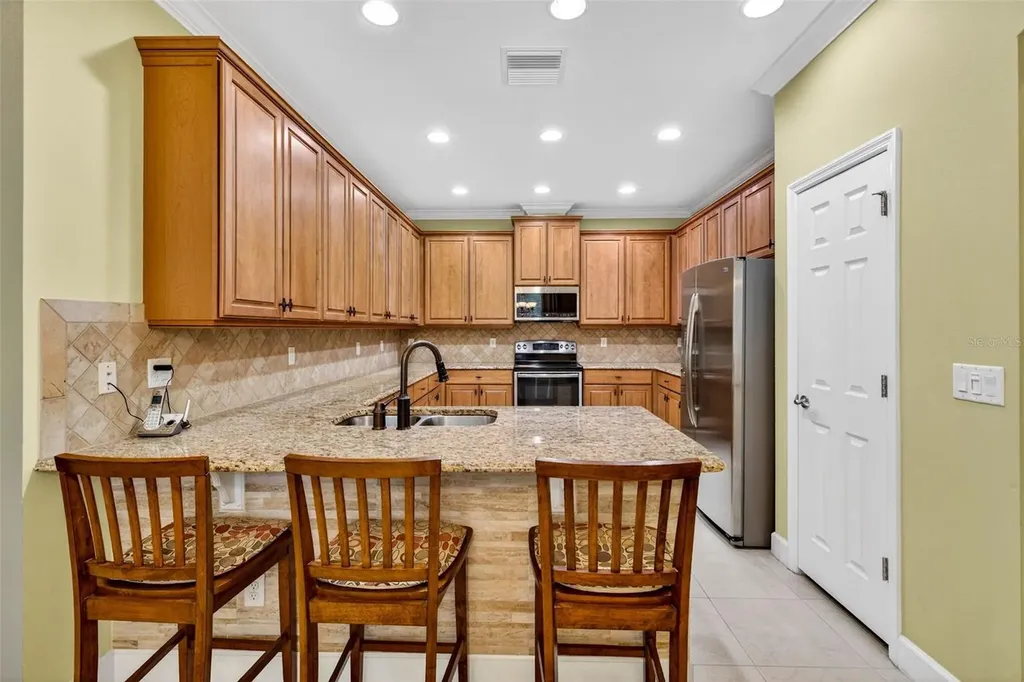 2334 Oakley Green Drive Sun City Center FL 33573