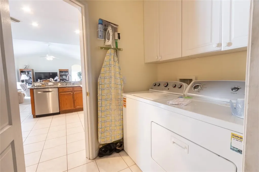 1812 Flower Branch Way Valrico FL 33594
