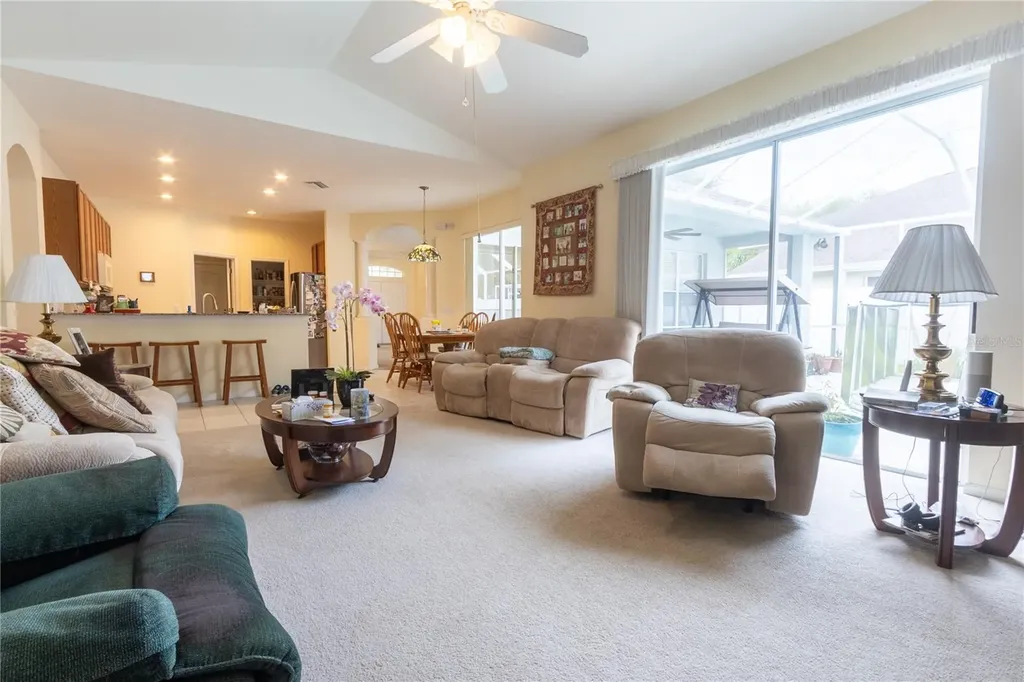 1812 Flower Branch Way Valrico FL 33594