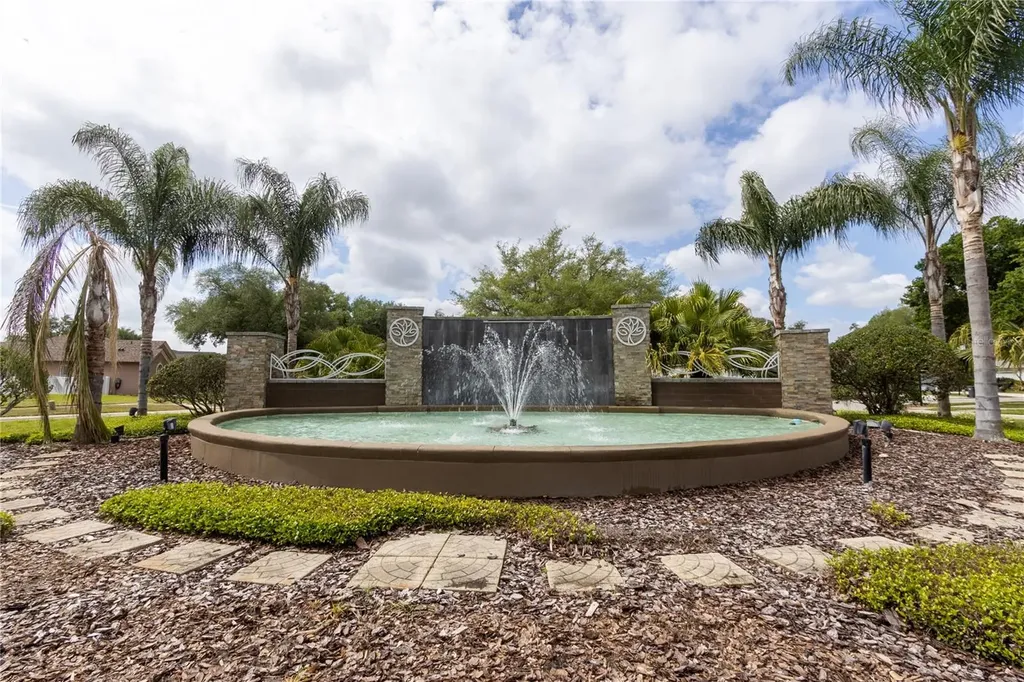 1812 Flower Branch Way Valrico FL 33594
