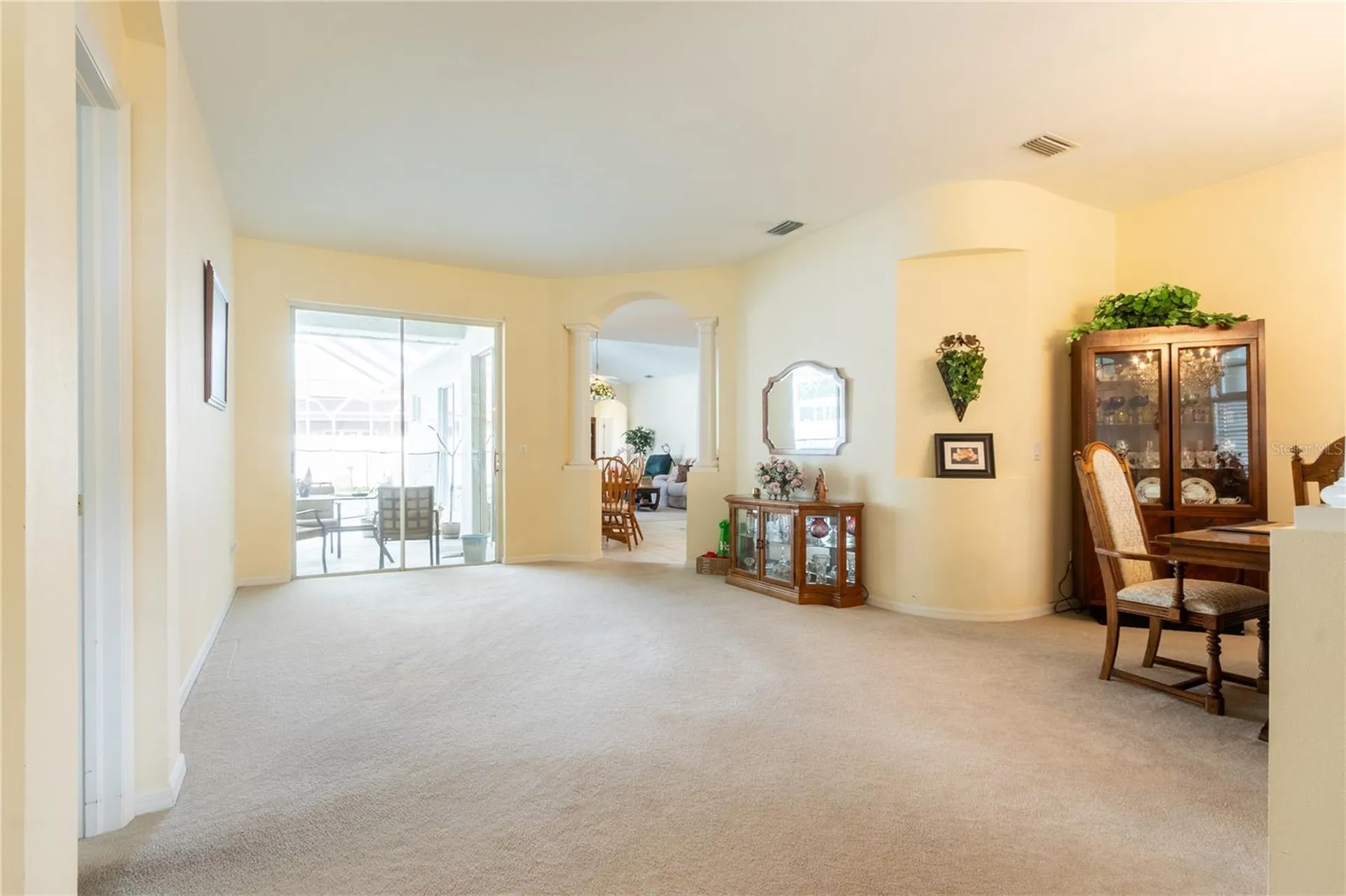 1812 Flower Branch Way Valrico FL 33594