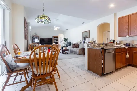 1812 Flower Branch Way Valrico FL 33594