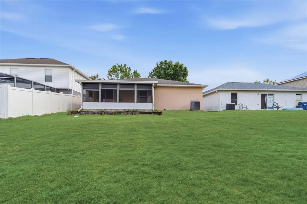 273 Curtis Avenue Groveland FL 34736