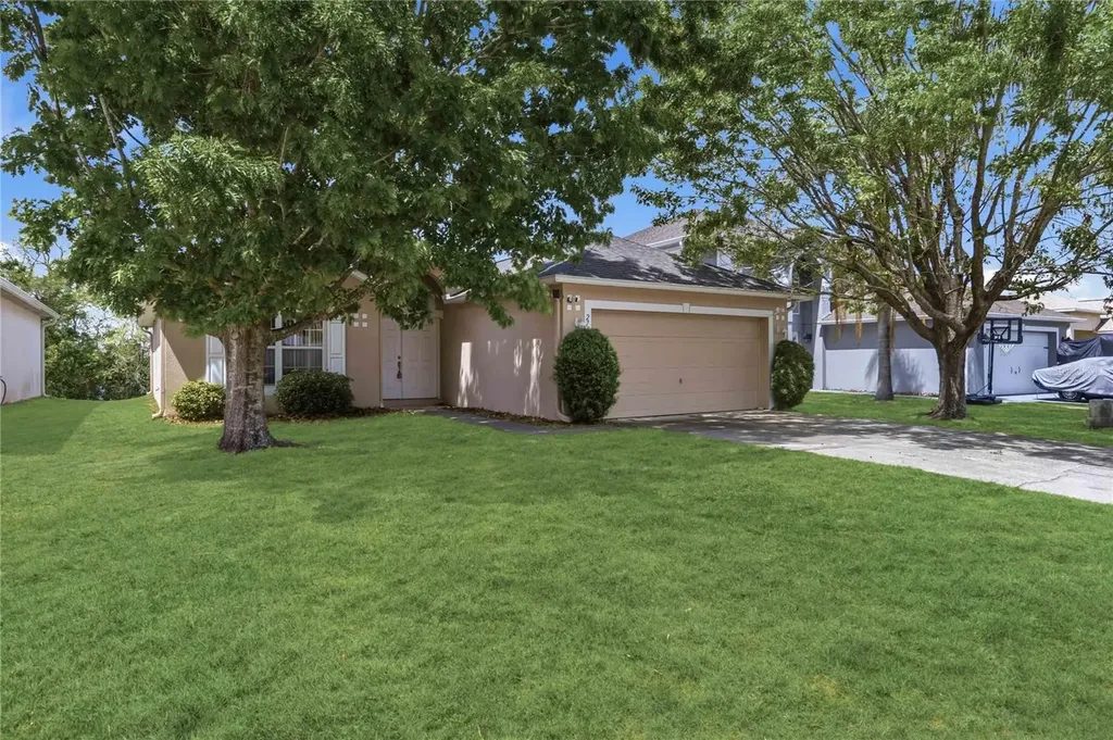 273 Curtis Avenue Groveland FL 34736