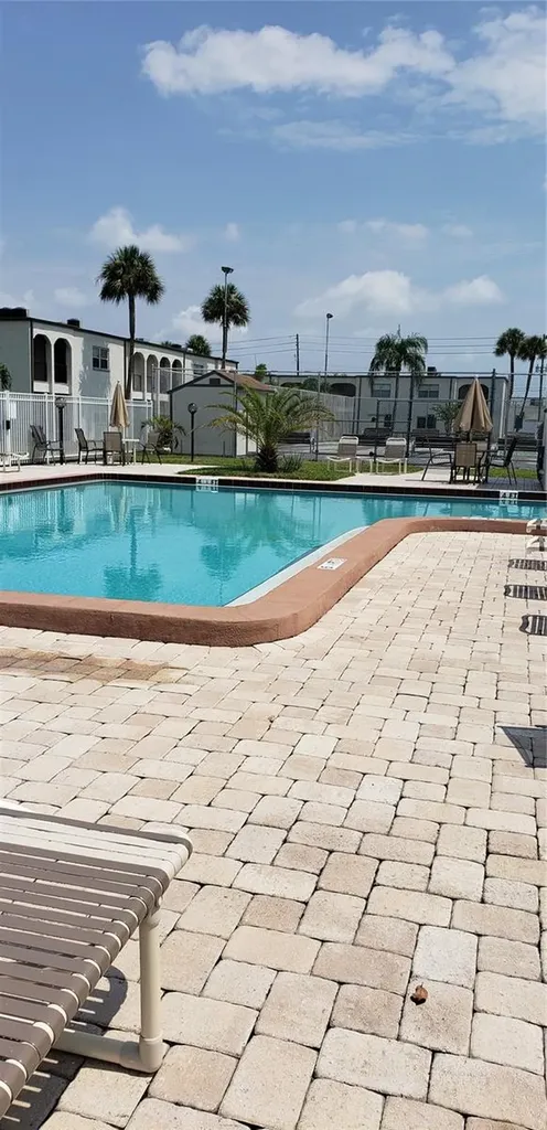 7701 Starkey Road Seminole FL 33777