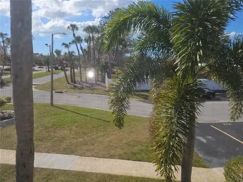 7701 Starkey Road Seminole FL 33777