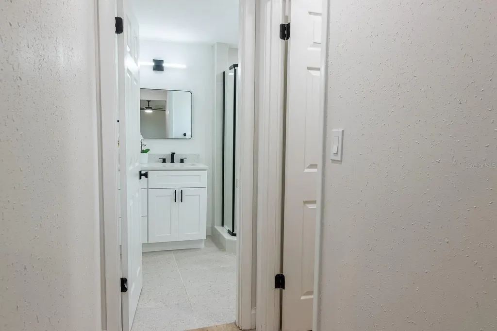 420 Archibald Avenue Sarasota FL 34243