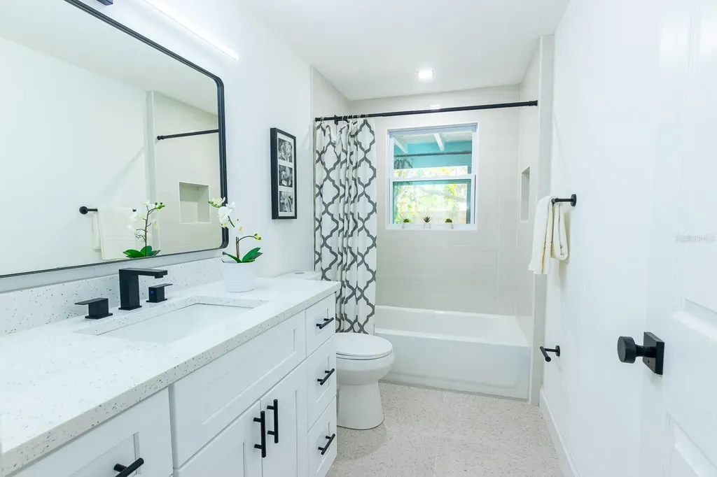 420 Archibald Avenue Sarasota FL 34243