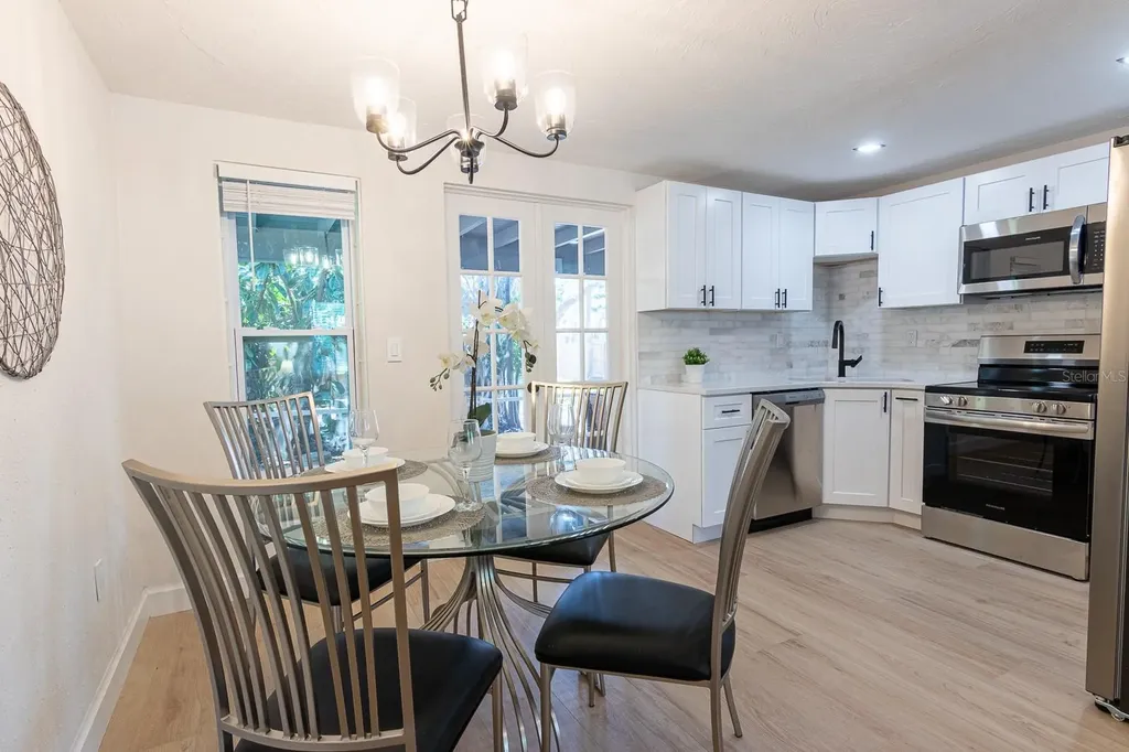 420 Archibald Avenue Sarasota FL 34243