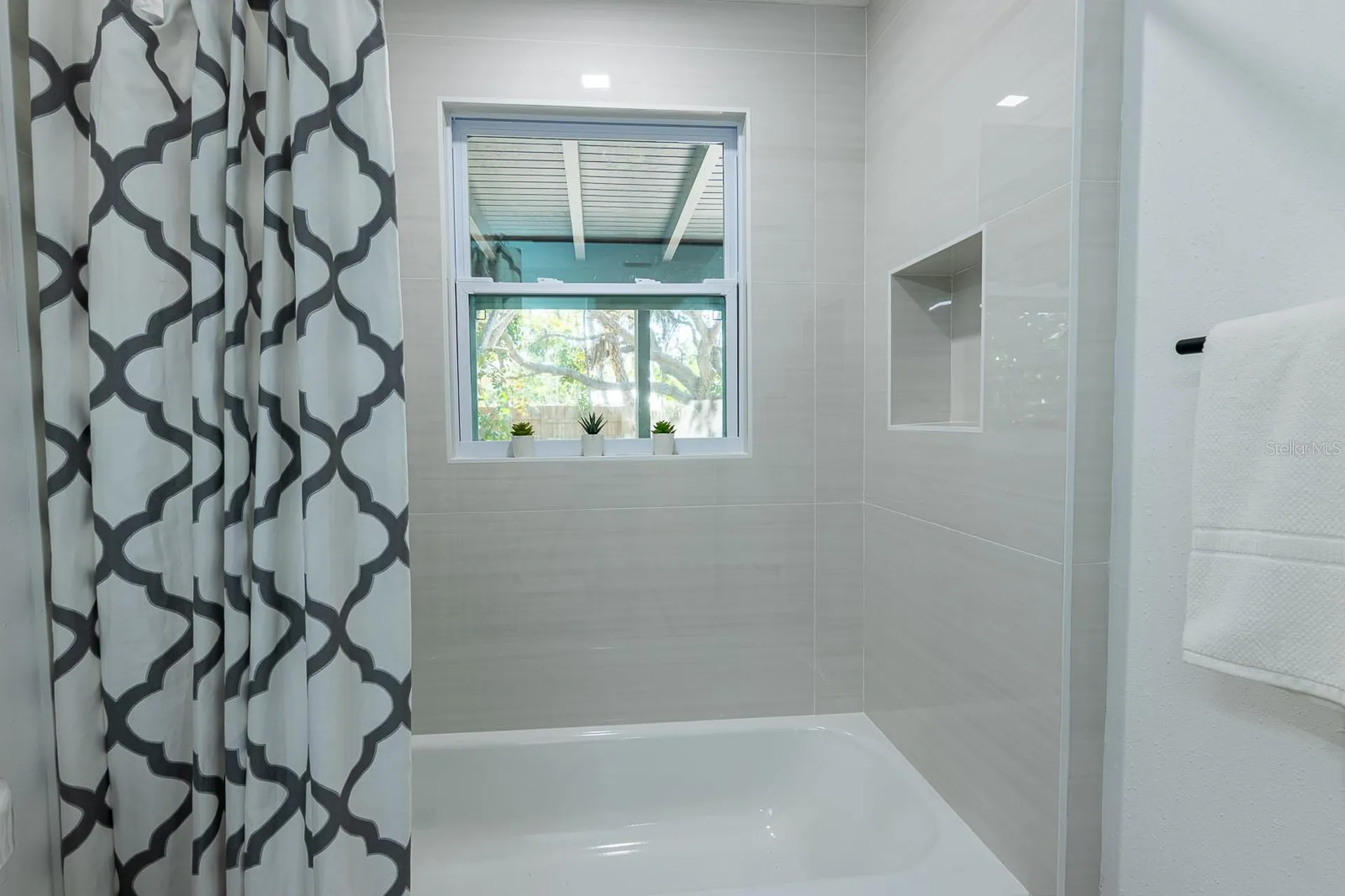 420 Archibald Avenue Sarasota FL 34243