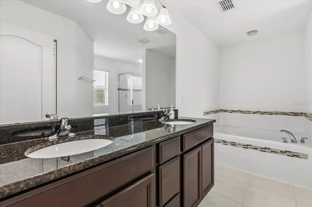 10536 Cabbage Tree Loop Orlando FL 32825