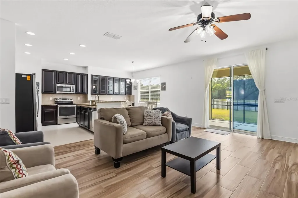 10536 Cabbage Tree Loop Orlando FL 32825