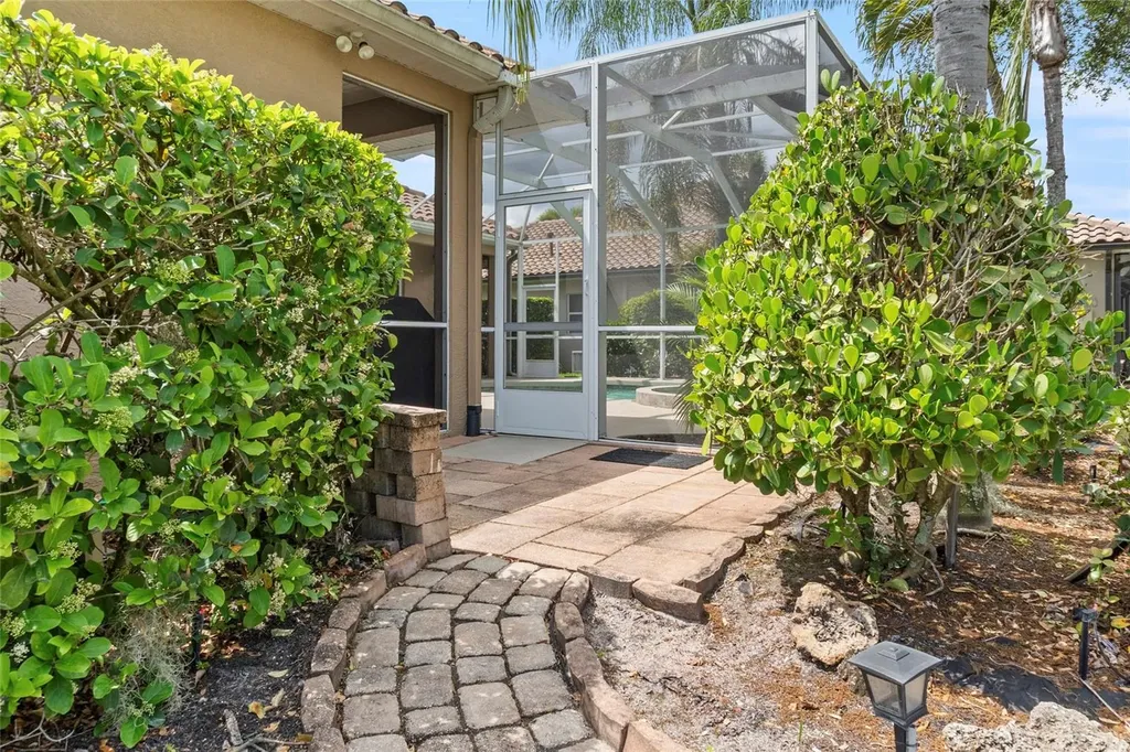1872 Coconut Palm Circle North Port FL 34288