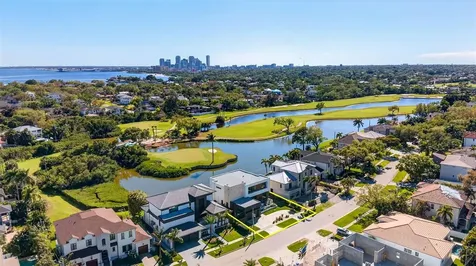 370 Belleair Drive NE St Petersburg FL 33704