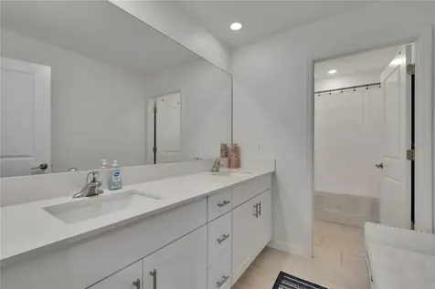 34780 Rainville Loop Zephyrhills FL 33541