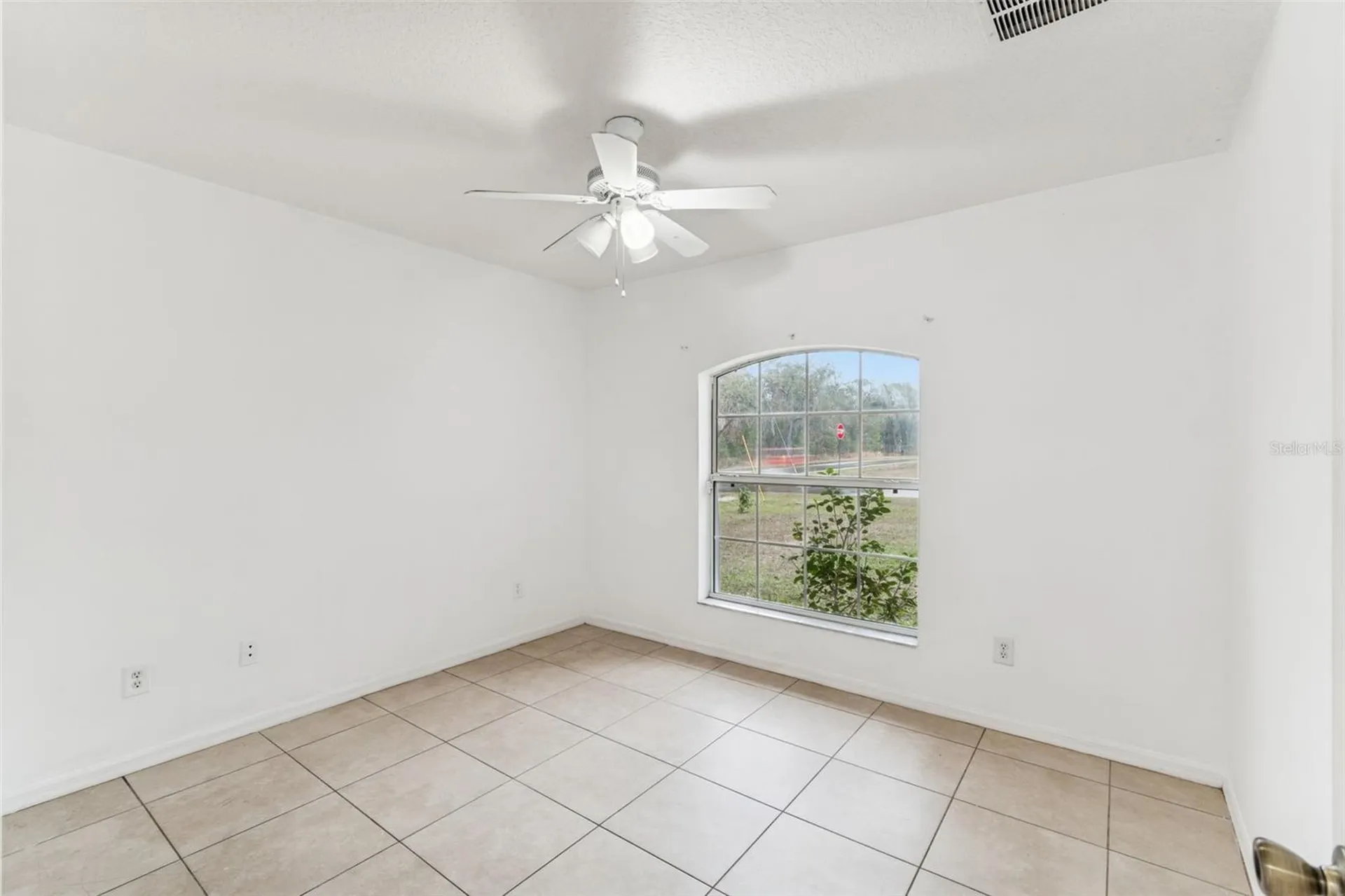 14 S Charles Avenue Inverness FL 34453