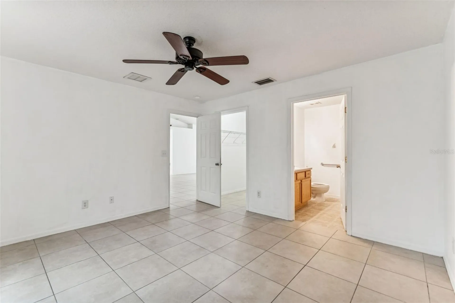 14 S Charles Avenue Inverness FL 34453
