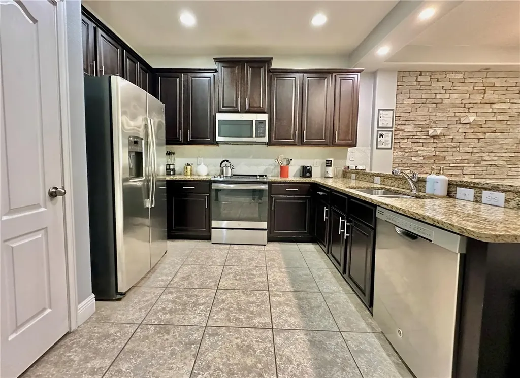 8111 Roseville Boulevard Davenport FL 33896