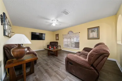108 Milford Davenport FL 33897