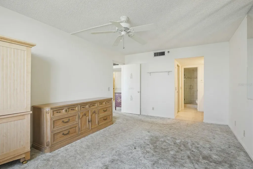 6287 Bahia Del Mar Circle St Petersburg FL 33715
