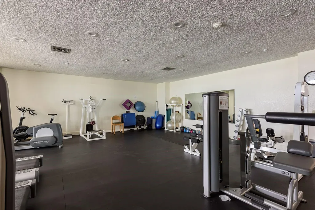 6287 Bahia Del Mar Circle St Petersburg FL 33715