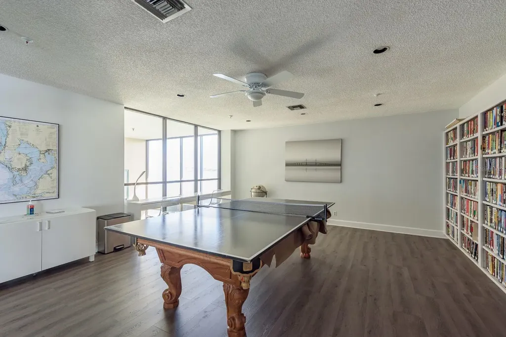 6287 Bahia Del Mar Circle St Petersburg FL 33715