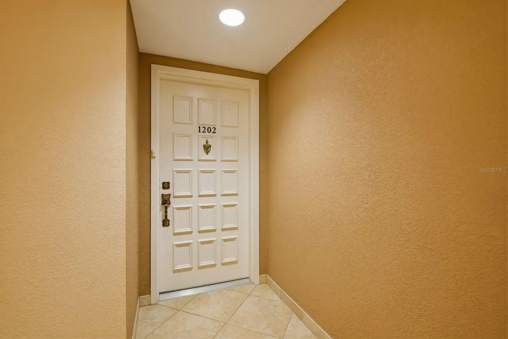 6287 Bahia Del Mar Circle St Petersburg FL 33715