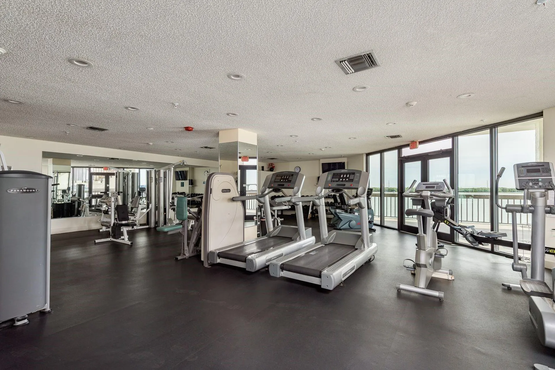 6287 Bahia Del Mar Circle St Petersburg FL 33715