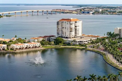 6287 Bahia Del Mar Circle St Petersburg FL 33715