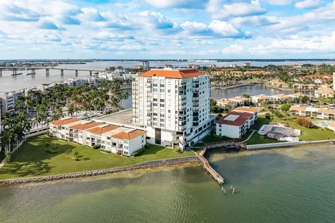 6287 Bahia Del Mar Circle St Petersburg FL 33715