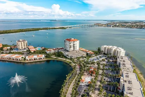 6287 Bahia Del Mar Circle St Petersburg FL 33715