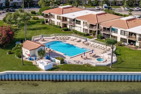 6287 Bahia Del Mar Circle St Petersburg FL 33715