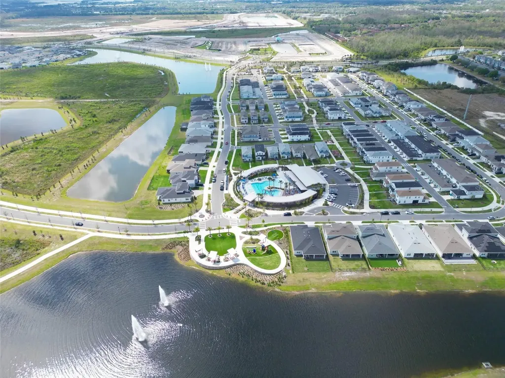 10537 Glowing Beacon Street Orlando FL 32829