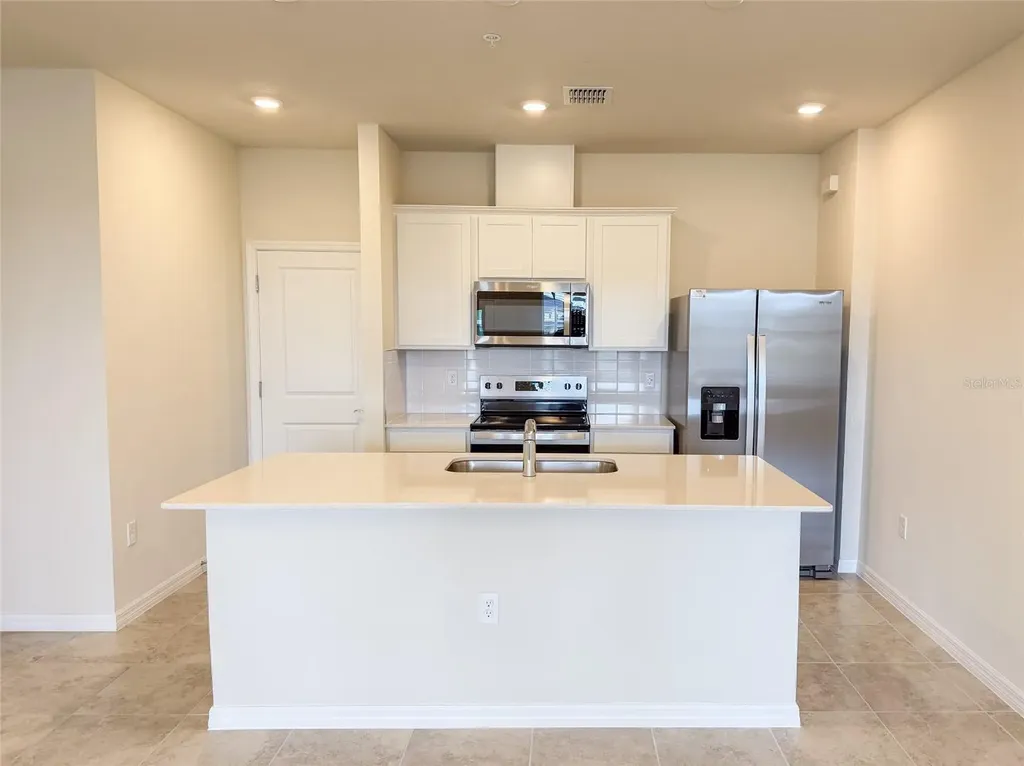 10537 Glowing Beacon Street Orlando FL 32829
