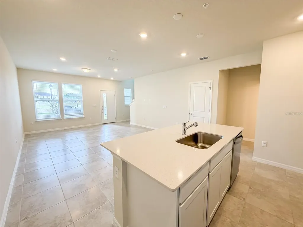 10537 Glowing Beacon Street Orlando FL 32829