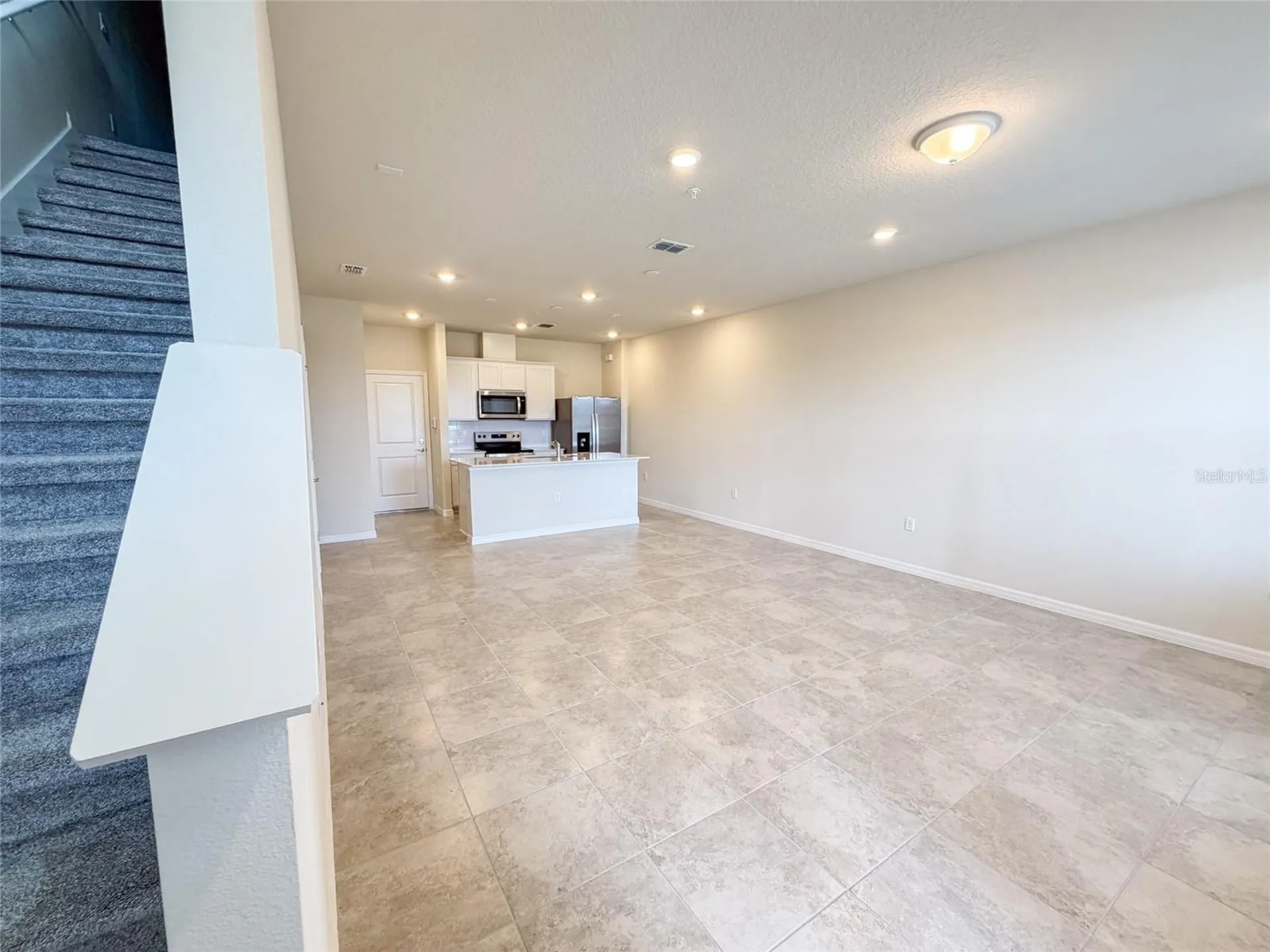 10537 Glowing Beacon Street Orlando FL 32829