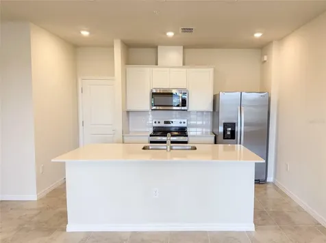 10537 Glowing Beacon Street Orlando FL 32829