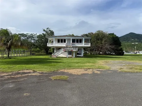 901 Antg Rest Bordelais Maunabo PR 00707