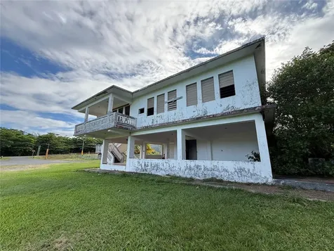 901 Antg Rest Bordelais Maunabo PR 00707