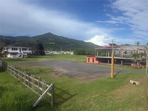 901 Antg Rest Bordelais Maunabo PR 00707