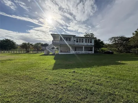 901 Antg Rest Bordelais Maunabo PR 00707