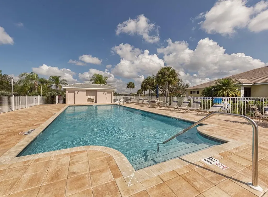 1627 Lancashire Drive Venice FL 34293