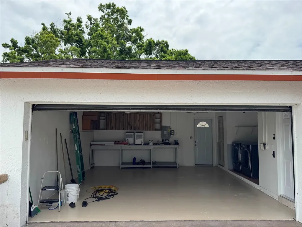 2074 Dodge Street Clearwater FL 33760