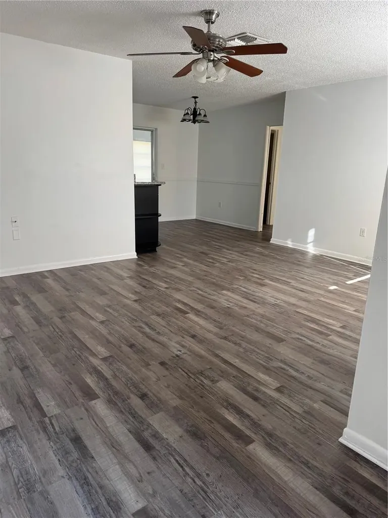 2074 Dodge Street Clearwater FL 33760